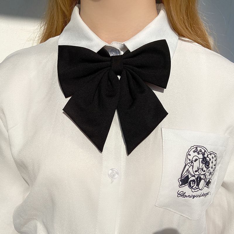 Avdelningen Kvinnliga Student Sjömän Bär Uniform Collegiate Bow