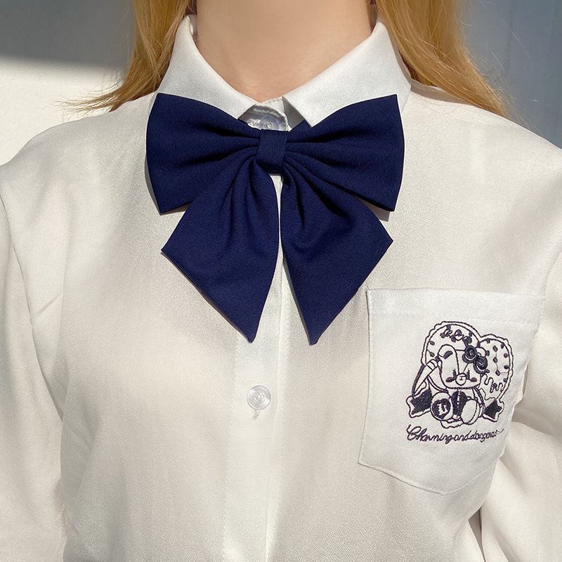 Avdelningen Kvinnliga Student Sjömän Bär Uniform Collegiate Bow