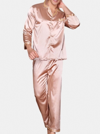 Silk Soft Pyjamasset Som Andas