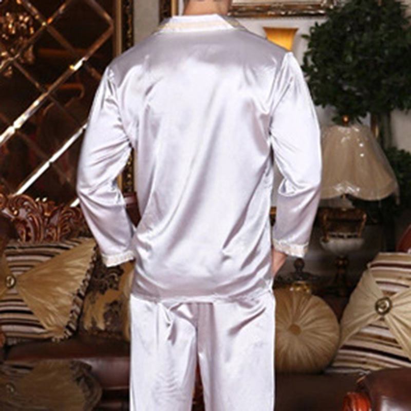 Silk Soft Pyjamasset Som Andas