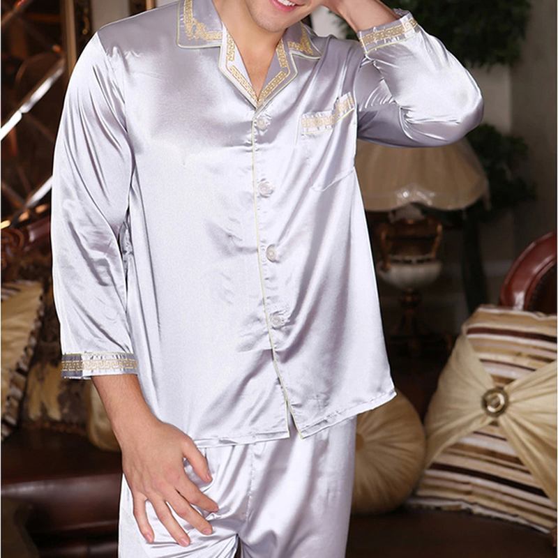 Silk Soft Pyjamasset Som Andas