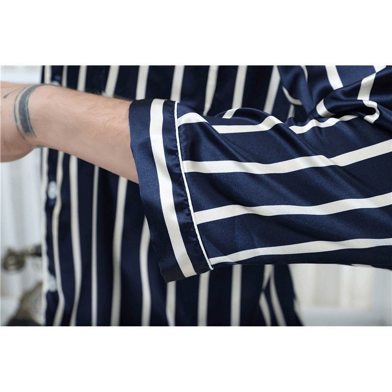 Stripes Med Tryck Pyjamas Sets