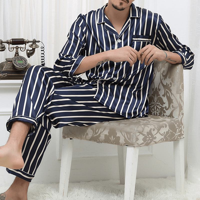 Stripes Med Tryck Pyjamas Sets