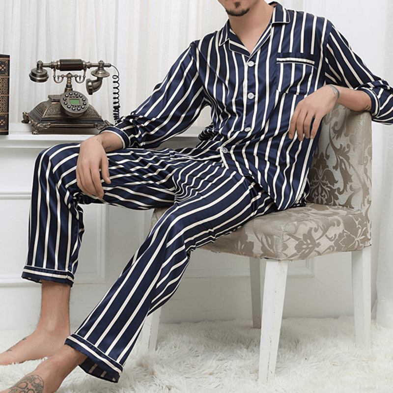 Stripes Med Tryck Pyjamas Sets