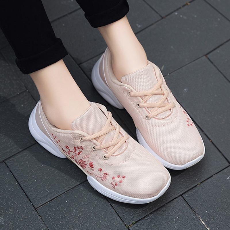 Kvinnor Casual Broderi Blommor Stickade Lätta Ventilerande Sneakers