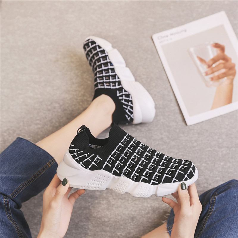 Kvinnor Casual Mode Hollow Out Färg Patchwork Sneakers