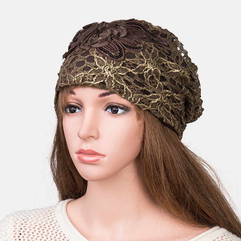 Stickning Cutout Kepsar Blommor Beanie Relief