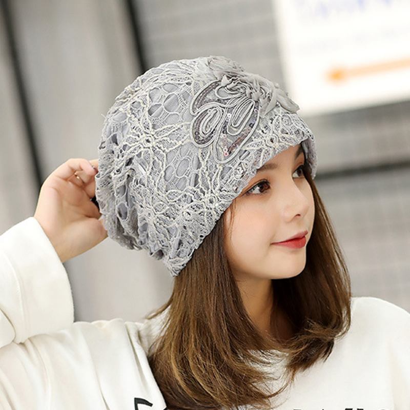 Stickning Cutout Kepsar Blommor Beanie Relief