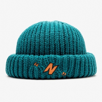 Unisex N-letter Mönster Stickade Keps Mode Casual Justerbar Elastisk Keps Döskalle Keps Brädelös Beanie Hyresvärd Keps