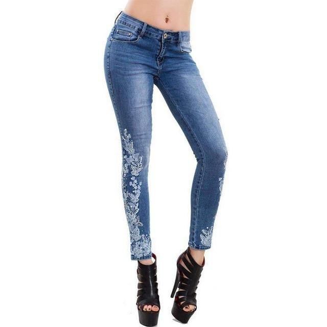 Plus Size 5xl Dam Stretch Hög Midja Skinny Broderi Jeans Rippade Kvinna Blommiga Denim Byxor Byxor Dam Jeans Pencil Byxor