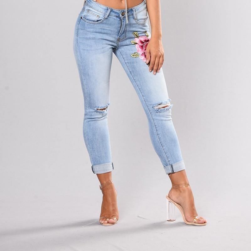 Stretchbroderade Jeans För Kvinnor Elastiska Blomjeans Kvinnliga Smala Jeansbyxor Hål Slitna Rosmönster Jeans Pantalon Femme