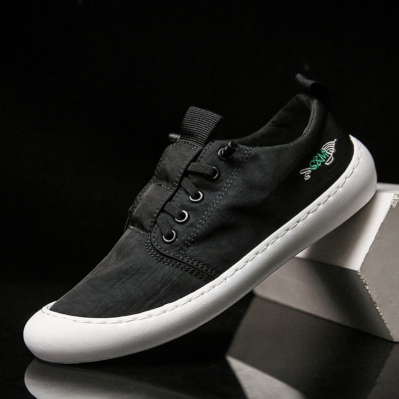 Män Ice Silk Cloth Anti-halk Andas Snabbtorkande Casual Shoes