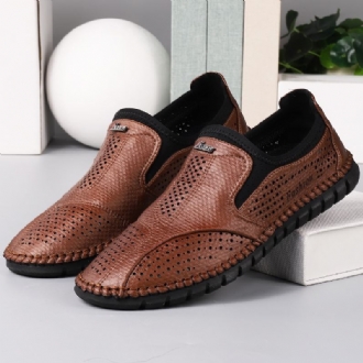 Män Microfiber Ihålig Andas Mjuk Sula Slip On Business Casual Skor