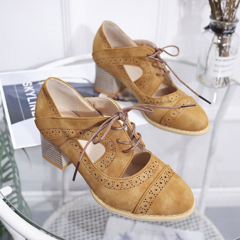 Brogue Snidade Chunky Heel Shoes