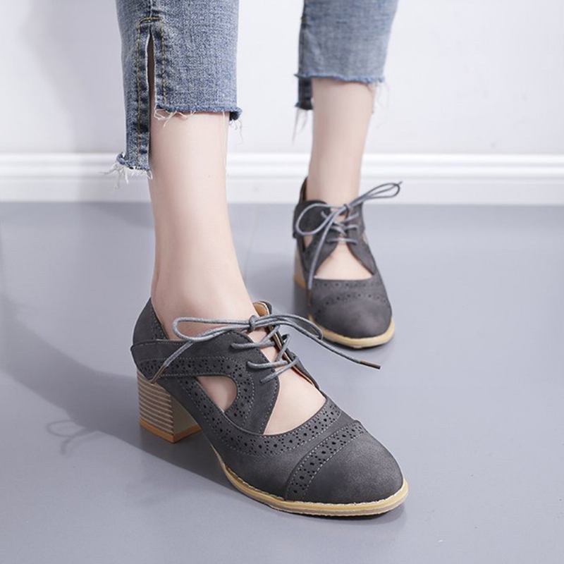 Brogue Snidade Chunky Heel Shoes