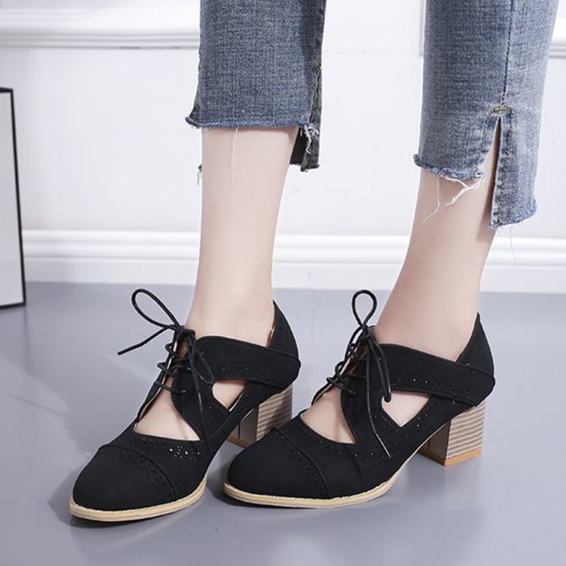 Brogue Snidade Chunky Heel Shoes