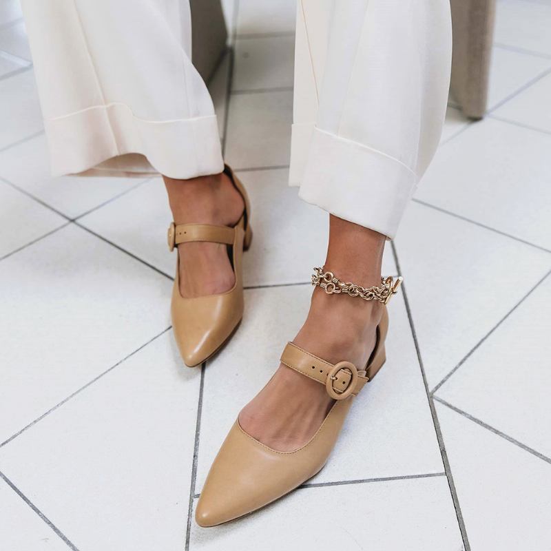 Kvinnor Elegant Spetsad Tå Enfärgad Ankelspänne Slip On Chunky Heel Pumps