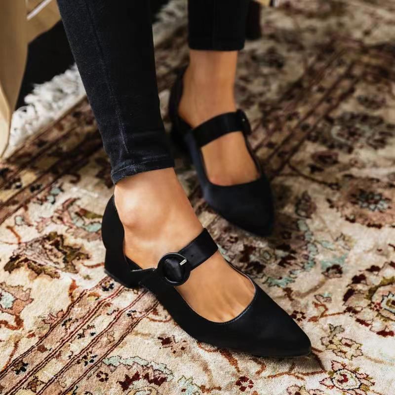 Kvinnor Elegant Spetsad Tå Enfärgad Ankelspänne Slip On Chunky Heel Pumps