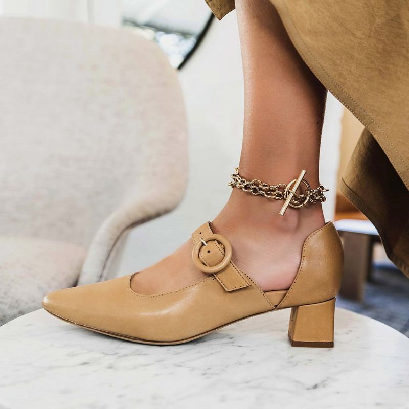 Kvinnor Elegant Spetsad Tå Enfärgad Ankelspänne Slip On Chunky Heel Pumps