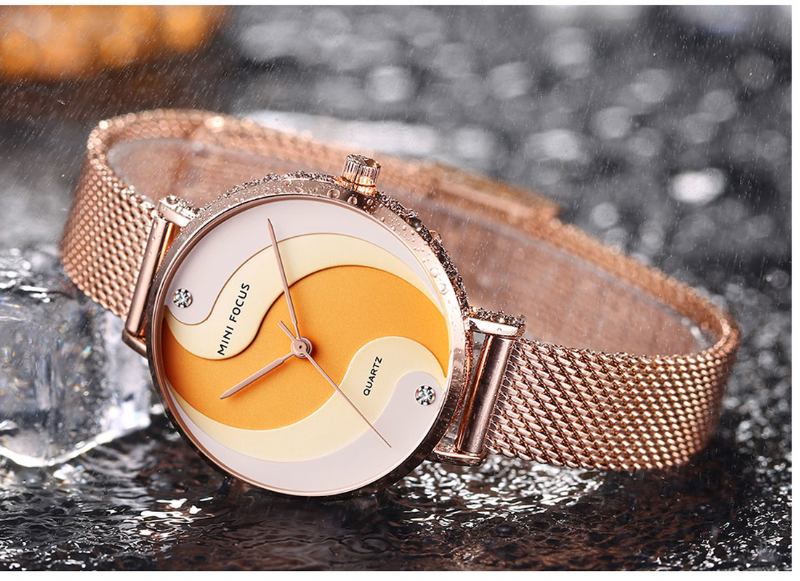 Mode Simple Diamond Vattentät Milanese Mesh Armband Damklocka Quartz Watch