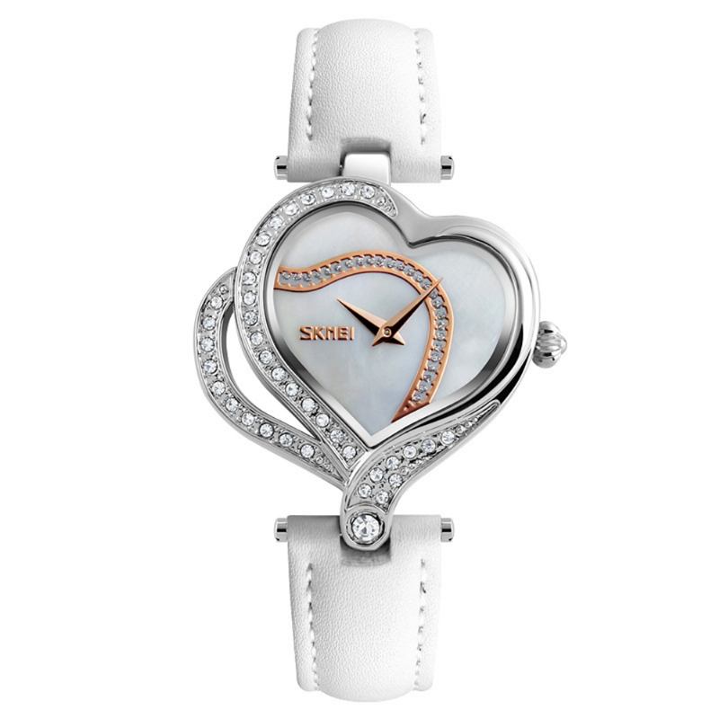 Sweet Love Mode Stil Kvinnor Klockor Crystal Läder Armband Quartz Watch