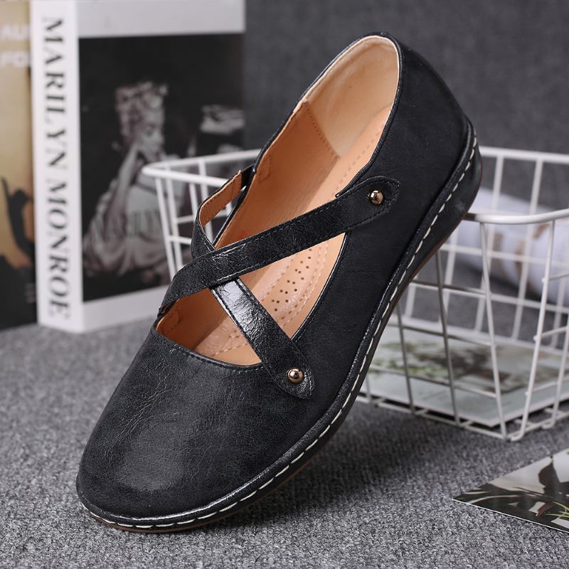 Kvinnor Cross Strap Enfärgade Casual Flats