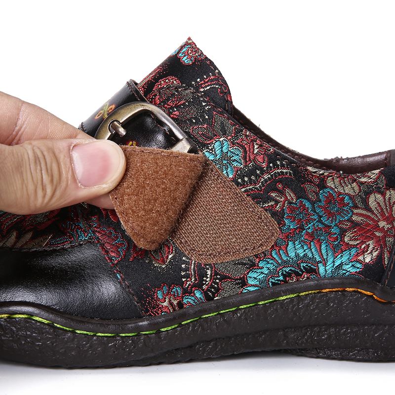 Retro Blommor Broderi Läder Präglade Plommonblommor Spänne Slip On Platta Skor