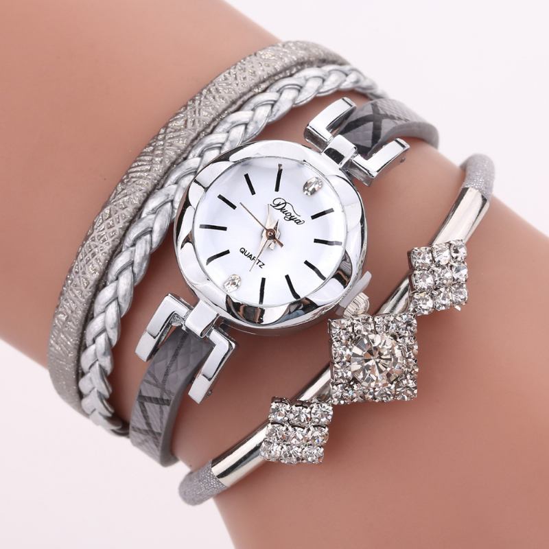 Blommor Dial Show Modeabla Kvinnor Armband Watch Tourist Dress Retro Style Quartz Watch