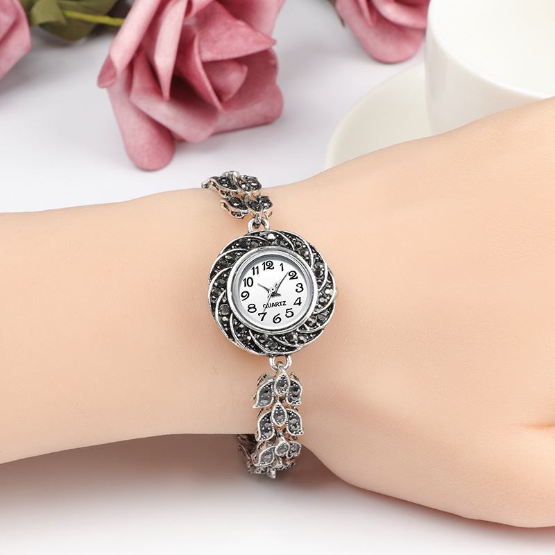 Grey Crystal Dam Armband Watch Modeabla Retrostil Kvarts Watch