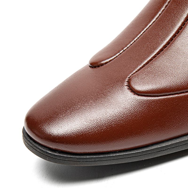 Män Andas Spetsiga Huvudet Slip-on Business Dress Skor