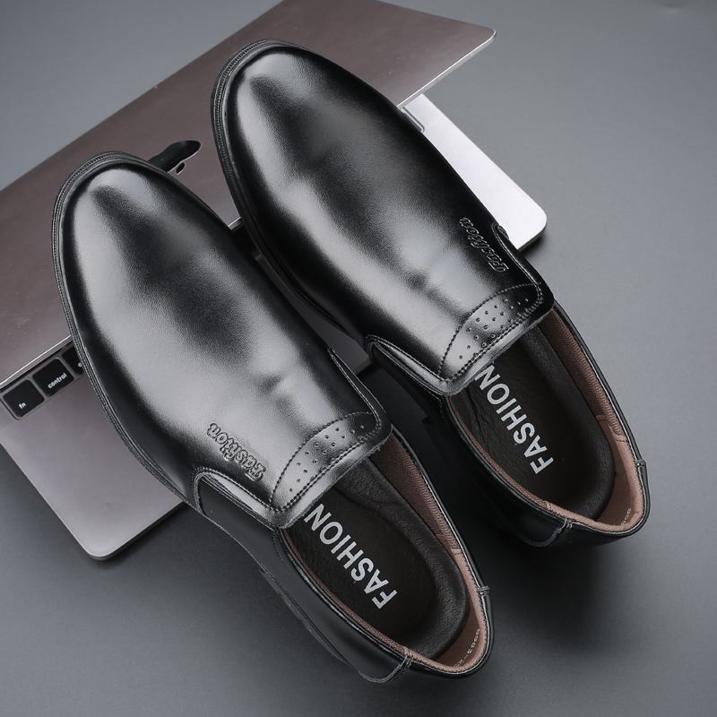 Män Kohud Läder Spetsad Tå Mjuk Botten Slip On Business Casual Dress Shoes