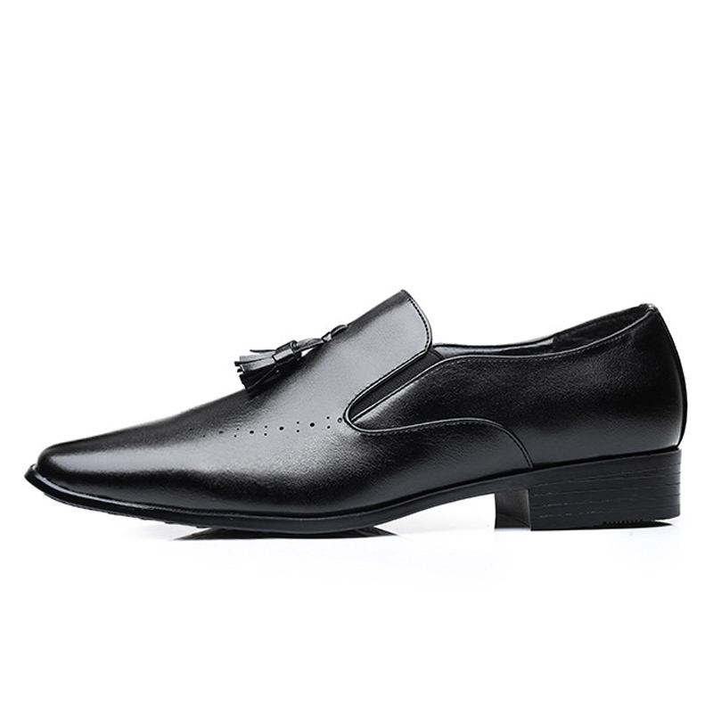 Män Läder Andas Mjuk Sula Brief Ren Färg Slip On Casual Dress Shoes