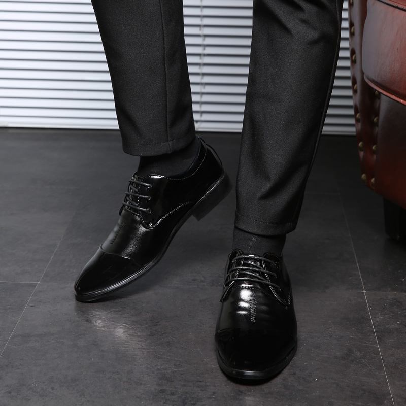 Män Med Spetsad Tå Andas Halkfri Snörning Klassiska Business Dress Shoes