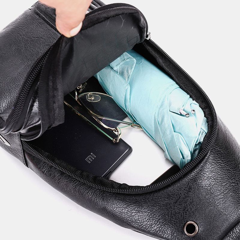 Män Hörlurar Hål Business Multi-pocket Crossbody Bag Bröstväska Sling Bag