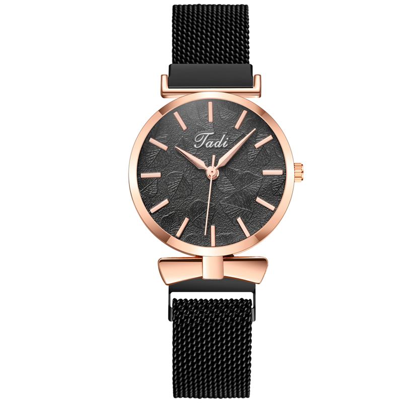 Mode Casual Elegant Design Kvinnor Klockor Mesh Band Dial Handledsfodral Quartz Watch