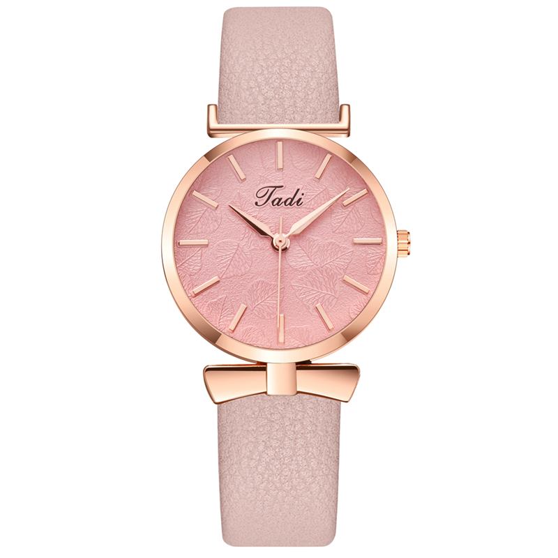 Mode Casual Eleganta Kvinnor Klockor Läder Band Urtavla Rose Gold Armbandsfodral Quartz Watch