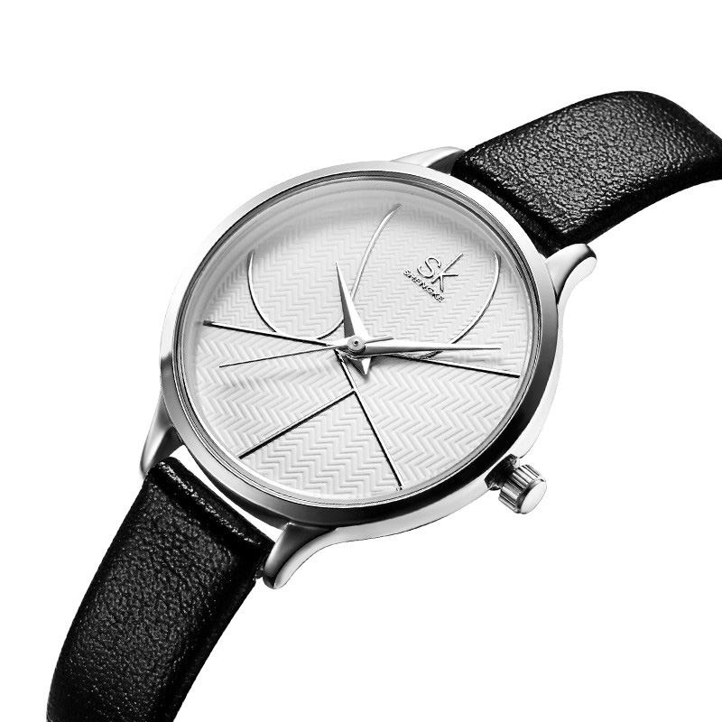 Mode Enkel Urtavla Iögonfallande Läderrem Kvinnor Quartz Watch